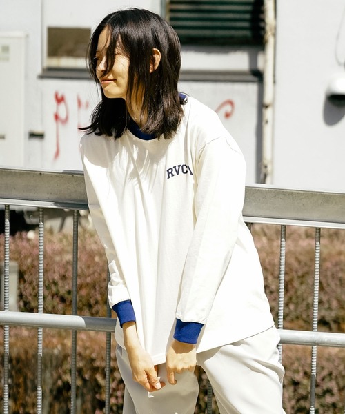 RVCA（ルーカ）の「RVCA レディース  ARCHED RVCA LONG SLEECE RINGER TEE ロングスリーブＴシャツ【2023年春夏モデル】/ルーカバックプリントロゴ長袖ロンT（Tシャツ/カットソー・レディース・ブルー/ブラック/ホワイト・LARGE/SMALL/MEDIUM）」の10枚目の写真
