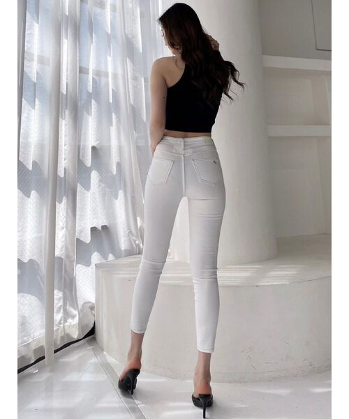 GYDA（ジェイダ）の「レースアップデザインチョーカーベアTOPS