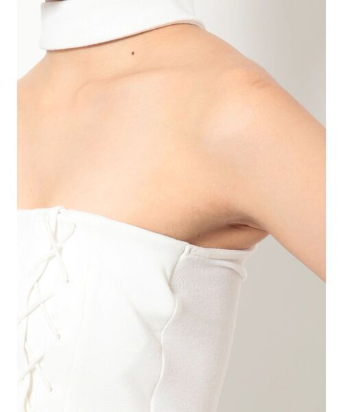 GYDA（ジェイダ）の「レースアップデザインチョーカーベアTOPS