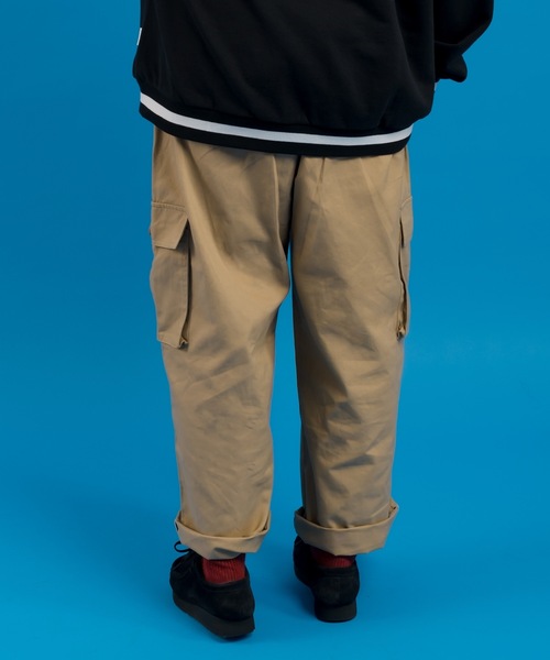 MUHET(ミュエータ)の「ミリタリーカーゴパンツ(カーゴパンツ・レディース・ベージュ/ブラック/カーキ・X-LARGE/SMALL/MEDIUM)」の6枚目の写真