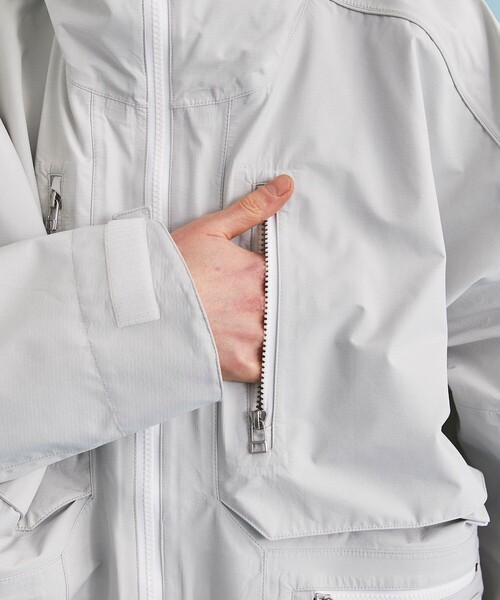 CITY TOKYO（シティトウキョウ）の「<OVERSIZE/オーバーサイズ>TOKYO TEX 3レイヤーオーバーサイズマウンテンパーカー〈防水・撥水・防風・透湿〉（マウンテンパーカー・メンズ・カーキ/ホワイト/ライム・FREE）」の12枚目の写真