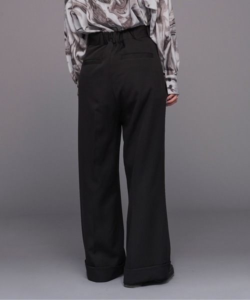 Ellno Loset(エルノロゼット)の「ウエストアシメロールアップパンツ(スラックス・メンズ・ブラック/チャコールグレー/ブルー・SMALL/MEDIUM/LARGE)」の7枚目の写真