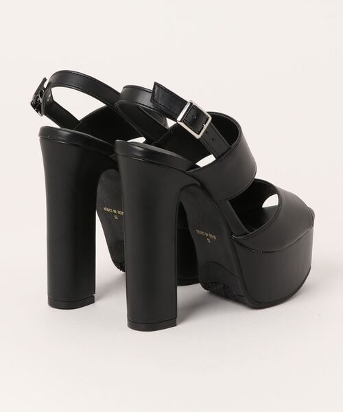 Mafmof（マフモフ）の「Mafmof(マフモフ)チャンキーヒールダブルベルトストラップサンダル（サンダル・レディース・ブラック/ホワイト・S/L/M/LL）」の3枚目の写真