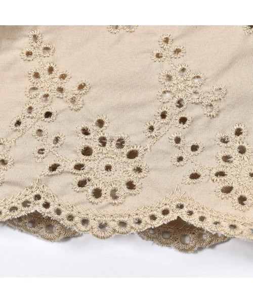 BeBe(ベベ)の「BeBe/天竺ブロードレイヤード風ワンピース(90~150cm)(ワンピース・キッズ・ベージュ/グリーン・140/110/150/120/100/130/90)」の9枚目の写真