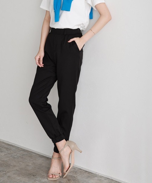 機能付きジョガーパンツ