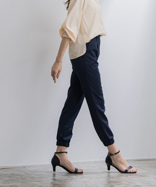 機能付きジョガーパンツ