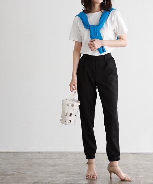 機能付きジョガーパンツ