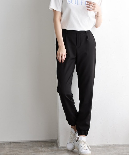 機能付きジョガーパンツ