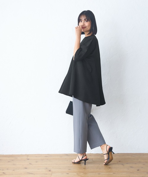 coca(coca)(コカ)の「ハリ感ダンボールフレアトップス(Tシャツ/カットソー・レディース・ホワイト/ブラック・M/L)」の4枚目の写真