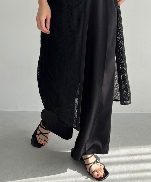 A part by（アパートバイ）の「ナローストラップサンダル（サンダル・レディース・アイボリー/ブラック・MEDIUM/LARGE）」の15枚目の写真