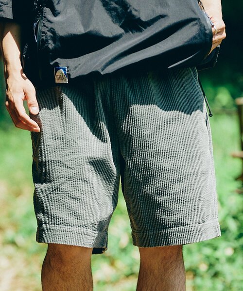 JOURNAL STANDARD relume（ジャーナルスタンダード　レリューム）の「FADE コーデュロイショーツ（その他パンツ・メンズ・エメラルドブルー/チャコールグレー/オレンジ系その他/パープル・MEDIUM/LARGE）」の2枚目の写真