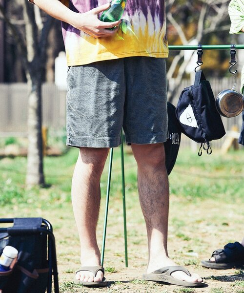 JOURNAL STANDARD relume（ジャーナルスタンダード　レリューム）の「FADE コーデュロイショーツ（その他パンツ・メンズ・エメラルドブルー/チャコールグレー/オレンジ系その他/パープル・MEDIUM/LARGE）」の6枚目の写真