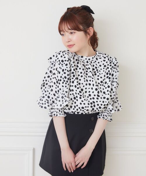 ems excite（エムズエキサイト）の「2wayアソートフリルBL（シャツ/ブラウス・レディース・アニマル/ホワイト/ブラック/ブラック系その他・FREE）」の13枚目の写真