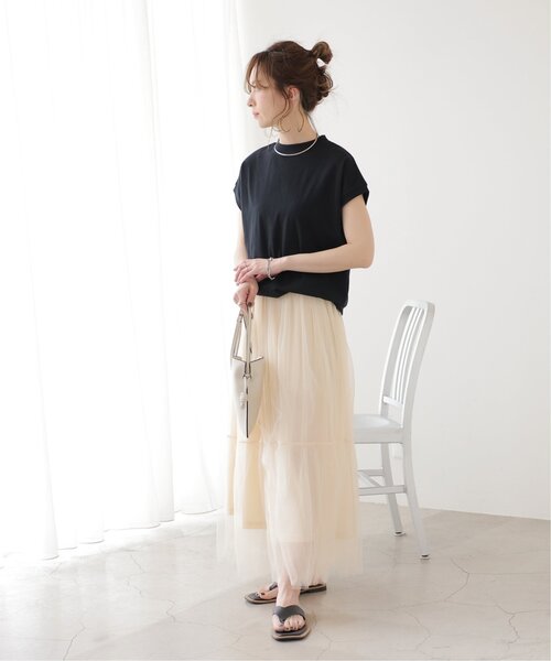 frames RAY CASSIN(フレームスレイカズン)の「WEB限定 USAコットンモックネックフレンチスリーブTシャツ(Tシャツ/カットソー・レディース・ブラック/ネイビー系/オフホワイト/ベージュ/レッド/レッド系その他/ブルー/ブラック系・FREE)」の14枚目の写真