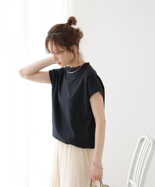 frames RAY CASSIN(フレームスレイカズン)の「WEB限定 USAコットンモックネックフレンチスリーブTシャツ(Tシャツ/カットソー・レディース・ブラック/ネイビー系/オフホワイト/ベージュ/レッド/レッド系その他/ブルー/ブラック系・FREE)」の17枚目の写真