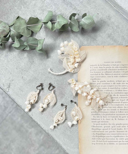 スズランと葉っぱレースのバレッタ（バレッタ/ヘアクリップ）｜m.soeur（エムスール）