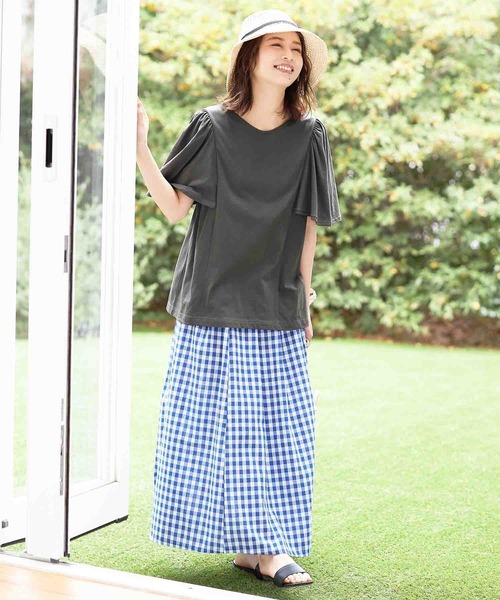 Viola e Viola(ヴィオラエヴィオラ)の「袖ギャザーフレアーゆるTシャツ(Tシャツ/カットソー・レディース・ネイビー/パープル/ミント/サンドグレー/ピンク/オフホワイト/ブラウン/杢グレー/チャコール/ブラック・MEDIUM/LARGE/XX-LARGE/XXX-LARGE/X-LARGE/XXXX-LARGE)」の12枚目の写真