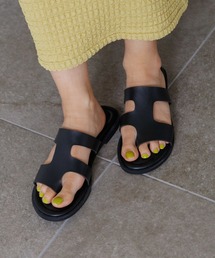 LOWRYS FARM | フラットアシメサンダル　704497(サンダル)