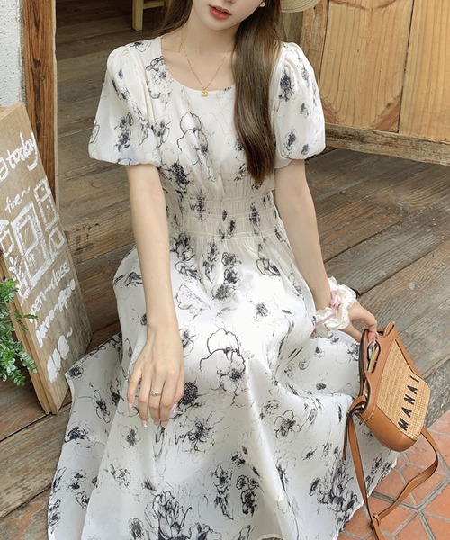 Primazel(プリマゼル)の「ウエストシャーリング半袖シフォンワンピース(ワンピース・レディース・ホワイト・M)」の11枚目の写真