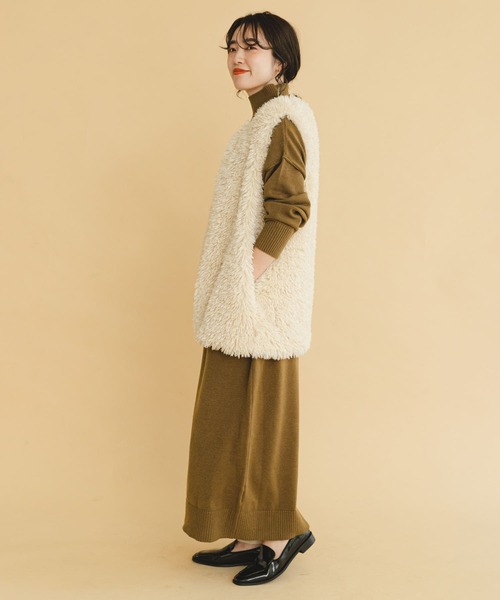 ITEMS URBANRESEARCH(アイテムズ アーバンリサーチ)の「ファーベスト(ベスト・レディース・ベージュ/チャコールグレー・FREE)」の11枚目の写真