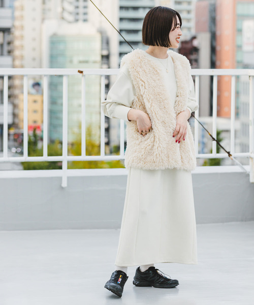 ITEMS URBANRESEARCH(アイテムズ アーバンリサーチ)の「ファーベスト(ベスト・レディース・ベージュ/チャコールグレー・FREE)」の16枚目の写真