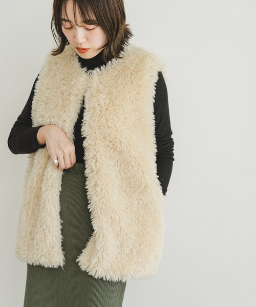 ITEMS URBANRESEARCH(アイテムズ アーバンリサーチ)の「ファーベスト(ベスト・レディース・ベージュ/チャコールグレー・FREE)」の19枚目の写真