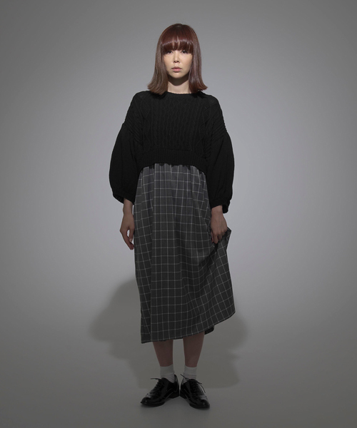 CAROLINA GLASER（カロリナ グレイサー）の「CAROLINA GLASER / ケーブルボリューム ワンピース（ワンピース・レディース・ブラック・ONE SIZE）」の14枚目の写真