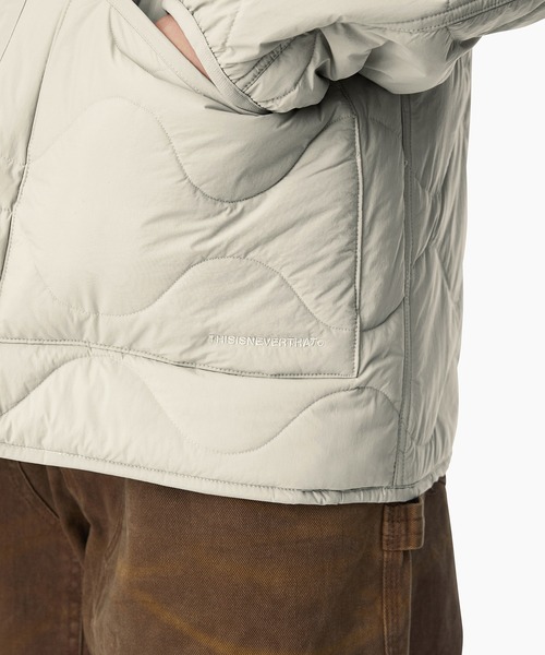 thisisneverthat(ディスイズネバーザット)の「POLARTEC Reversible Quilted Jacket(ブルゾン・メンズ・ストーン/ライトカーキ/ベージュ・L/S/XL/M)」の10枚目の写真
