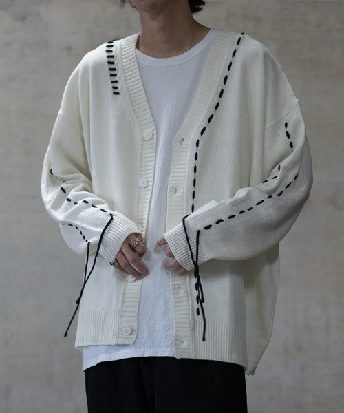 JOHN'S CLOSET（ジョンズクローゼット）の「【50】7G ハンドステッチ ルーズシルエット カーディガン（カーディガン/ボレロ・メンズ・ホワイト/ブラック・LARGE/MEDIUM）」の3枚目の写真
