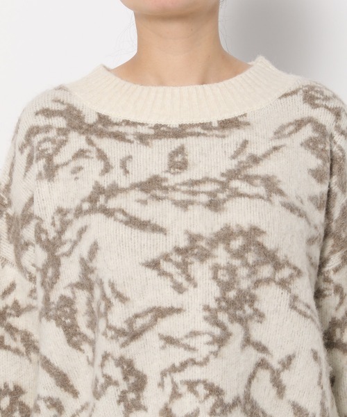 mysty woman（ミスティウーマン）の「起毛フラワージャガードニット　988043（ニット/セーター・レディース・オフホワイト/チャコールグレー/モカ・FREE）」の12枚目の写真