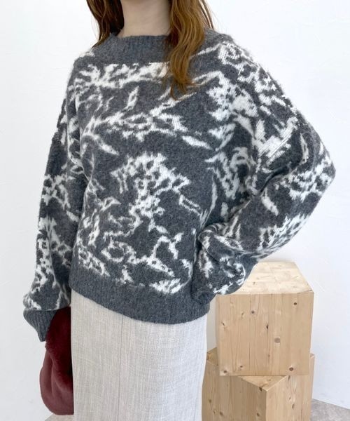 mysty woman（ミスティウーマン）の「起毛フラワージャガードニット　988043（ニット/セーター・レディース・オフホワイト/チャコールグレー/モカ・FREE）」の19枚目の写真