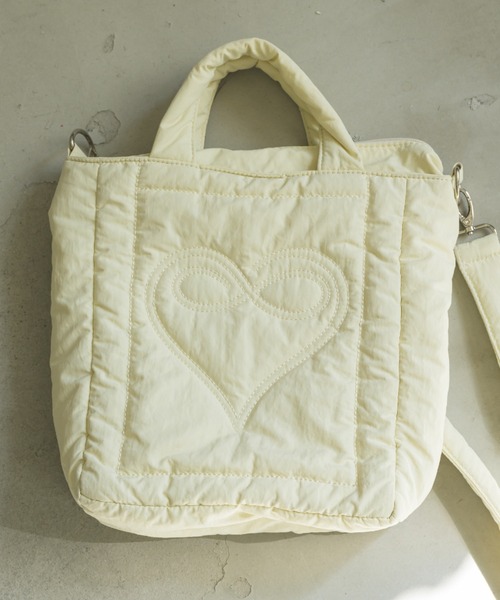 idem(イデム)の「padded heart bag/ハートモチーフキルティングバッグ(ショルダーバッグ・レディース・ブルー/アイボリー/ブラック/ブルー系その他/ピンク/その他・FREE)」の15枚目の写真