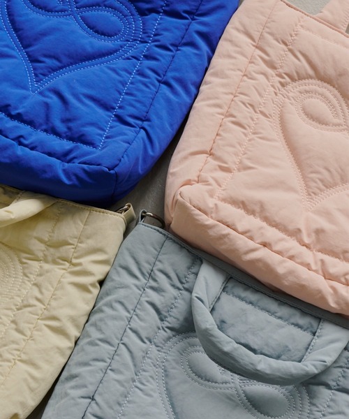 idem(イデム)の「padded heart bag/ハートモチーフキルティングバッグ(ショルダーバッグ・レディース・ブルー/アイボリー/ブラック/ブルー系その他/ピンク/その他・FREE)」の19枚目の写真