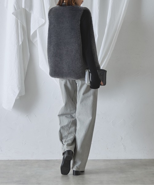 each（イーチ）の「もこもこフェイクファーベスト（ベスト・レディース・アイボリー/グレー/ベージュ/ブラック・FREE）」の14枚目の写真