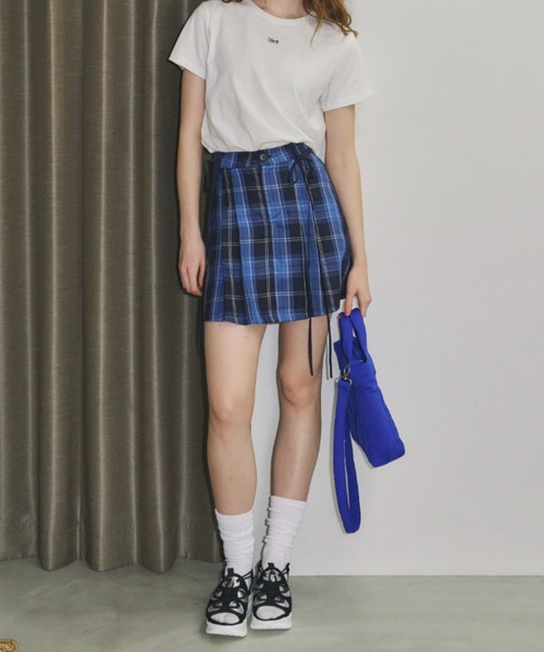 idem(イデム)の「2way ribbon belt mini skirt/ウエストリボンタックミニスカート(スカート・レディース・ベージュ/グレー/ブラック/チャコールグレー/ブルー/ブラウン/ストライプ/チェック/アイボリー/ネイビー/その他1・FREE)」の20枚目の写真