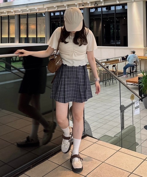 idem(イデム)の「2way ribbon belt mini skirt/ウエストリボンタックミニスカート(スカート・レディース・ベージュ/グレー/ブラック/チャコールグレー/ブルー/ブラウン/ストライプ/チェック/アイボリー/ネイビー/その他1・FREE)」の21枚目の写真