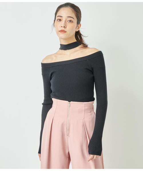 ANAP（アナップ）の「2WAYチョ-カーリブニット（ニット/セーター・レディース・レッド/カーキ/ブラック・FREE）」の4枚目の写真