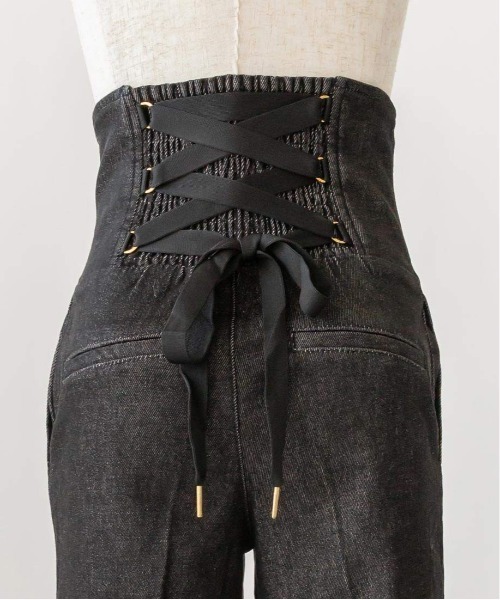 RANDA（ランダ）の「ハイウエストワイドデニムパンツ（デニムパンツ・レディース・ブラック/インディゴブルー・1/0）」の18枚目の写真