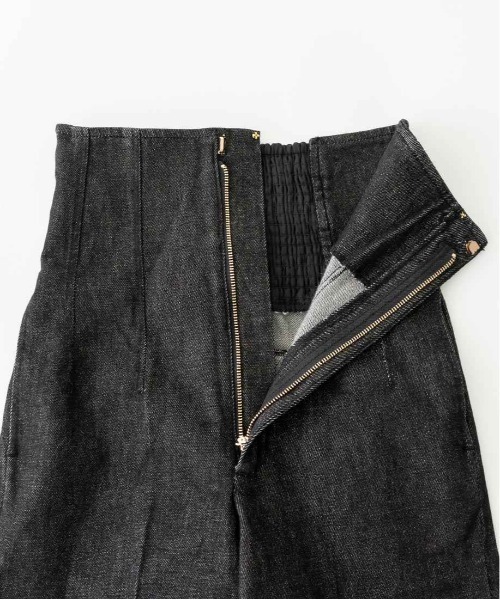 RANDA（ランダ）の「ハイウエストワイドデニムパンツ（デニムパンツ・レディース・ブラック/インディゴブルー・1/0）」の19枚目の写真