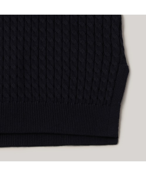 TOMMY HILFIGER（トミーヒルフィガー）の「リラックスVネックチュニックベスト（ベスト・レディース・ネイビー・X-SMALL/SMALL）」の5枚目の写真