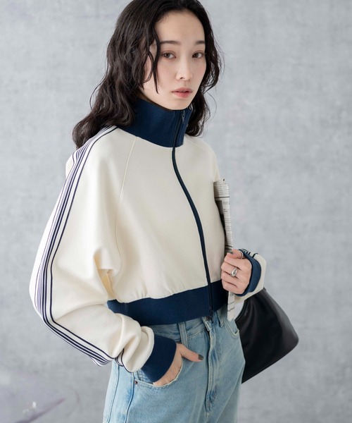 WEGO（ウィゴー）の「WEGO/ショートトラックジャケット（ジャージ・レディース・ホワイト系その他/ブラック/ホワイト/ピンク・FREE）」の5枚目の写真