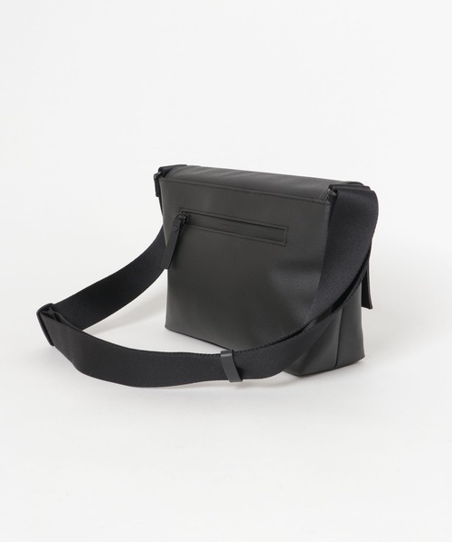 GEAR3(ギアスリー)の「GEAR3 CODE3-014-CROSS(ショルダーバッグ・メンズ・ブラック・-)」の2枚目の写真