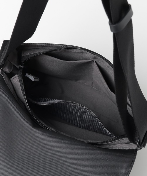 GEAR3(ギアスリー)の「GEAR3 CODE3-014-CROSS(ショルダーバッグ・メンズ・ブラック・-)」の5枚目の写真