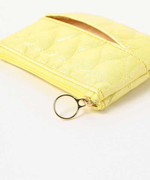 Ray BEAMS(レイビームス)の「Ray BEAMS / キルティング ハート ティッシュ ケース(ポーチ・レディース・イエロー・ONE SIZE)」の4枚目の写真
