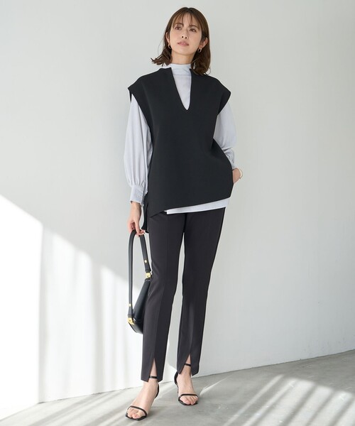 UNFILO(アンフィーロ)の「フロントスリットパンツ(その他パンツ・レディース・ブラック系/ネイビー系・X-SMALL/LARGE/MEDIUM/SMALL)」の1枚目の写真
