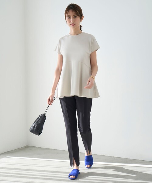 UNFILO(アンフィーロ)の「フロントスリットパンツ(その他パンツ・レディース・ブラック系/ネイビー系・X-SMALL/LARGE/MEDIUM/SMALL)」の9枚目の写真