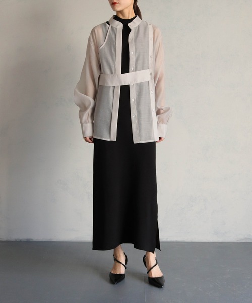 &g'aime（アンジェム）の「【&g’aime】バンドカラーシアーシャツ（シャツ/ブラウス・レディース・グレイッシュベージュ/ブラック・FREE）」の18枚目の写真