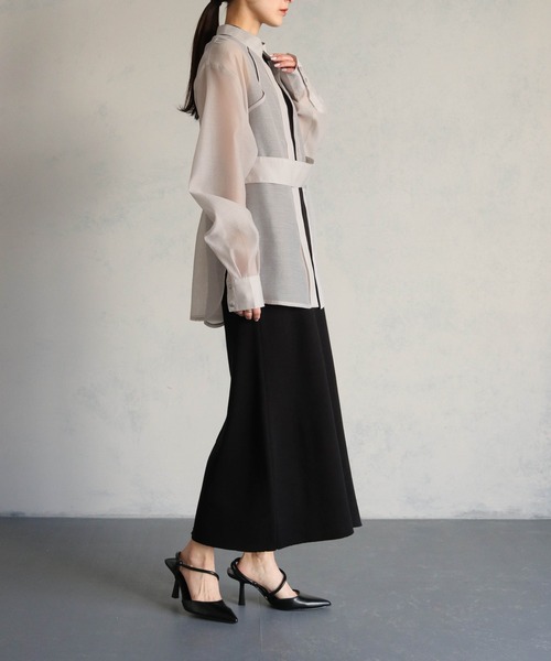 &g'aime（アンジェム）の「【&g’aime】バンドカラーシアーシャツ（シャツ/ブラウス・レディース・グレイッシュベージュ/ブラック・FREE）」の16枚目の写真
