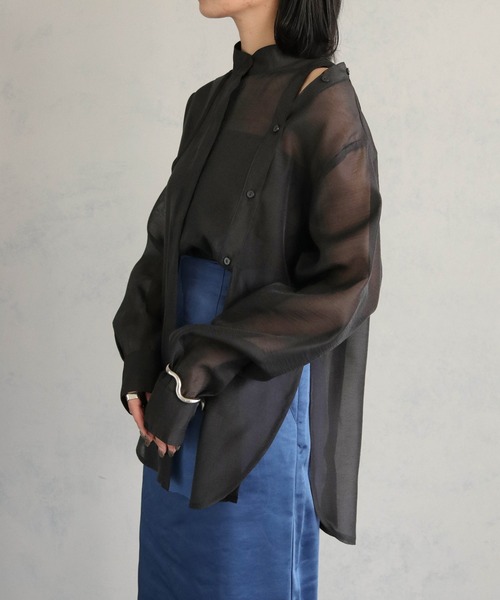 &g'aime（アンジェム）の「【&g’aime】バンドカラーシアーシャツ（シャツ/ブラウス・レディース・グレイッシュベージュ/ブラック・FREE）」の9枚目の写真
