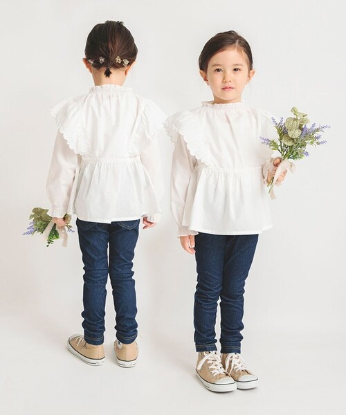 BRANSHES（ブランシェス）の「【プチレディ/ お揃い】スカラップ×フリルブラウス（シャツ/ブラウス・キッズ・オフホワイト/ブラック・120/130/140/150/110/90/100）」の4枚目の写真